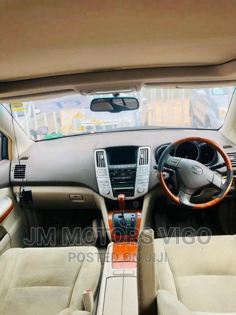 Toyota Harrier 2005 Burgundy