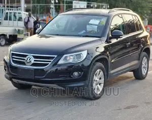 Volkswagen Tiguan 2012 Black
