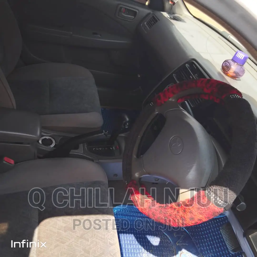 Toyota Carina 1999 White