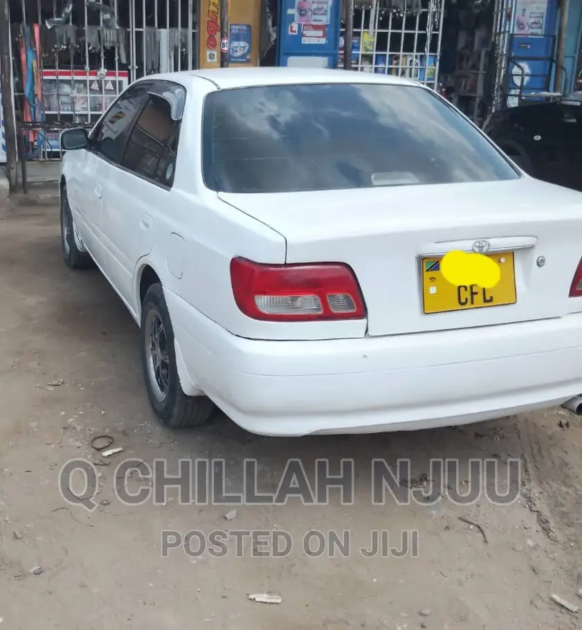 Toyota Carina 1999 White