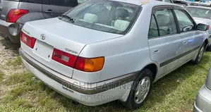 Toyota Corona Premio 2000 White