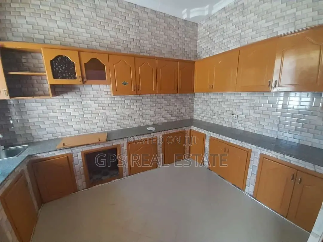 3bdrm House in Kibada, Kigamboni for sale