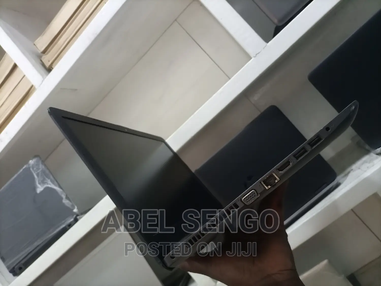 Laptop HP 250 G6 4GB Intel Core I5 HDD+SSD 500GB