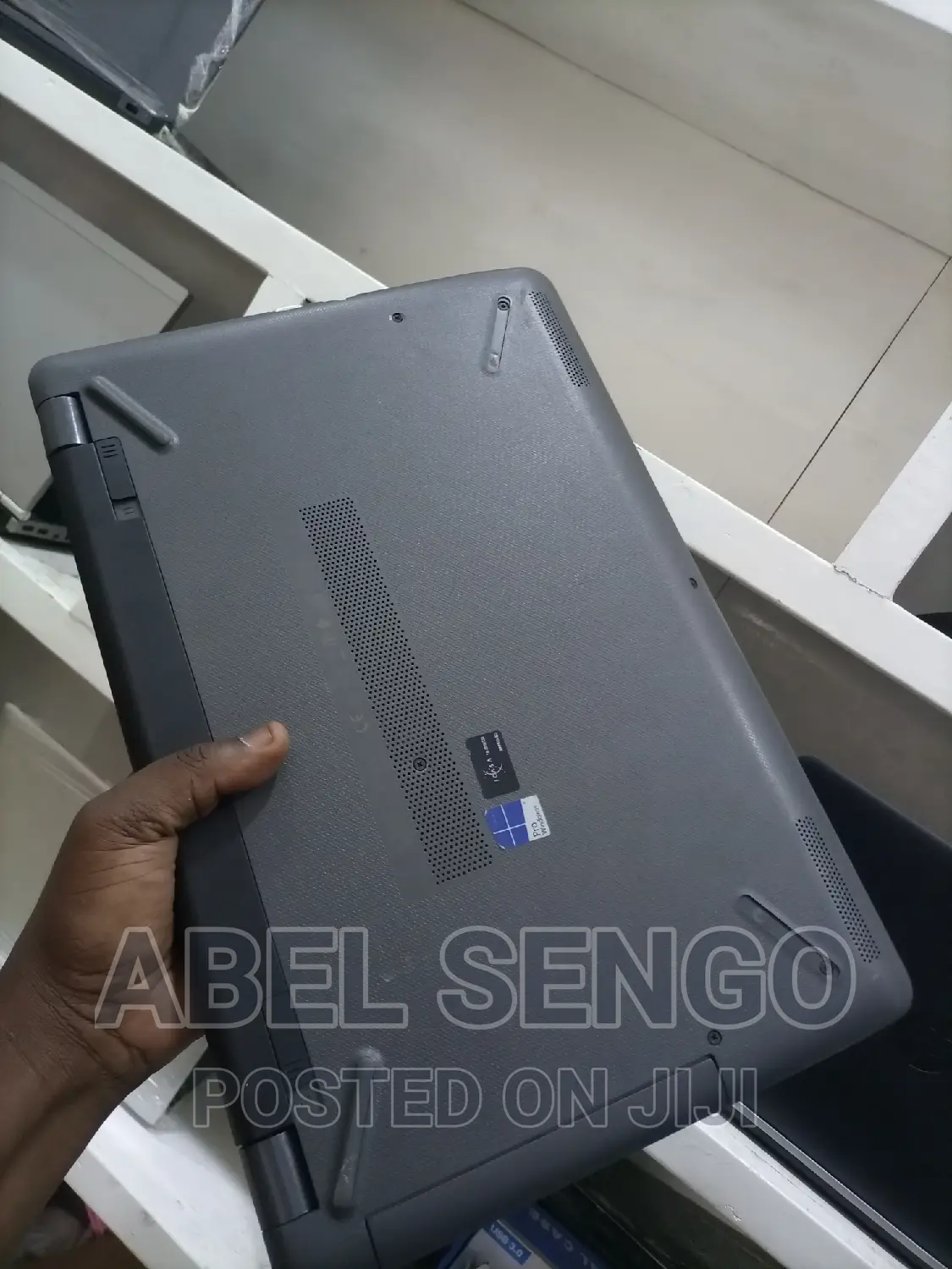 Laptop HP 250 G6 4GB Intel Core I5 HDD+SSD 500GB