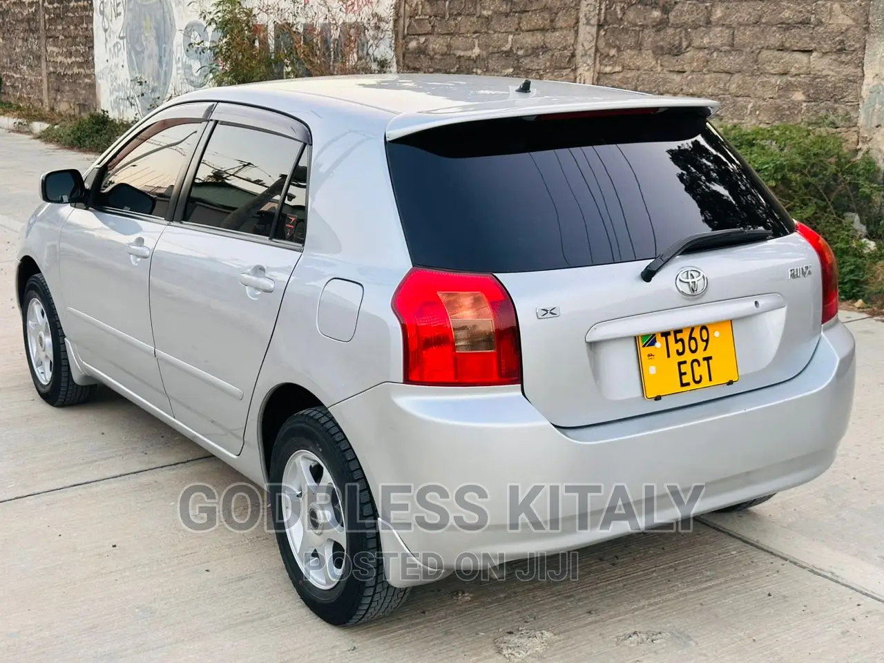 Toyota Corolla RunX 2002 Silver