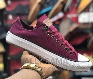 Allstar Converse Sneakers