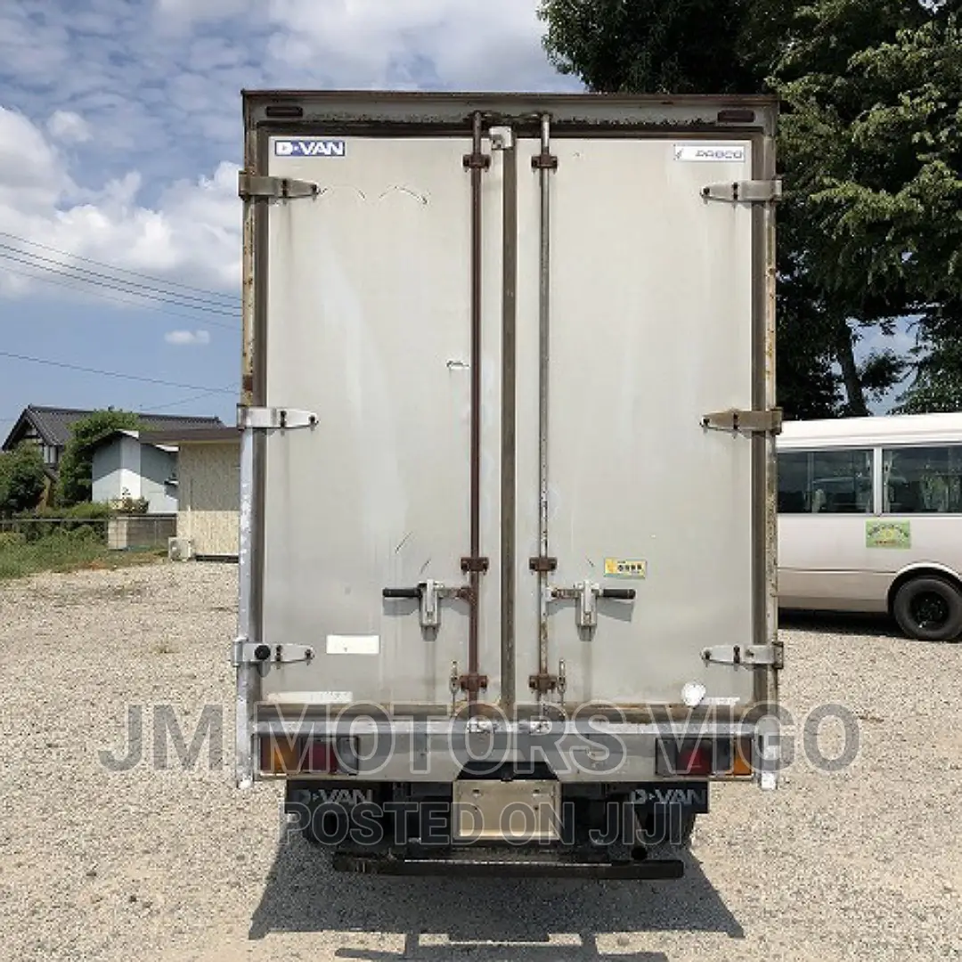 Mitsubishi Canter Heavy Truck