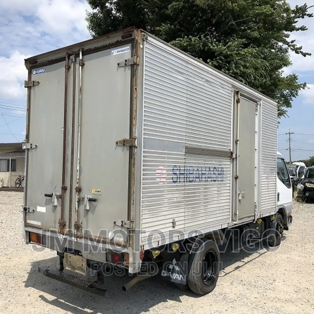 Mitsubishi Canter Heavy Truck