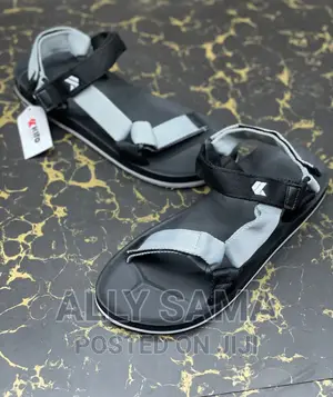 KITO Black Sandals