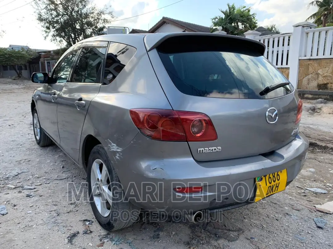 Mazda Verisa 2003 Gray