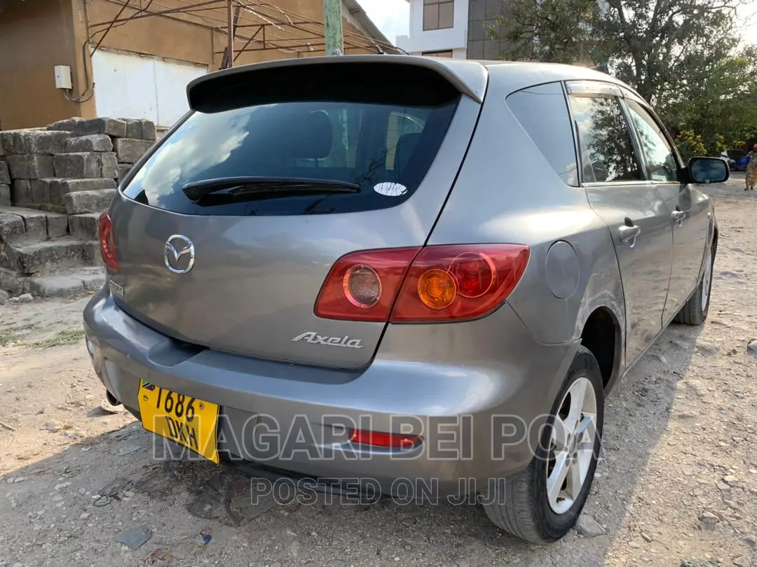 Mazda Verisa 2003 Gray