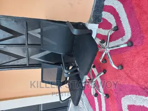 Viti Vya Ofisini Vinapanda Na Kushuka