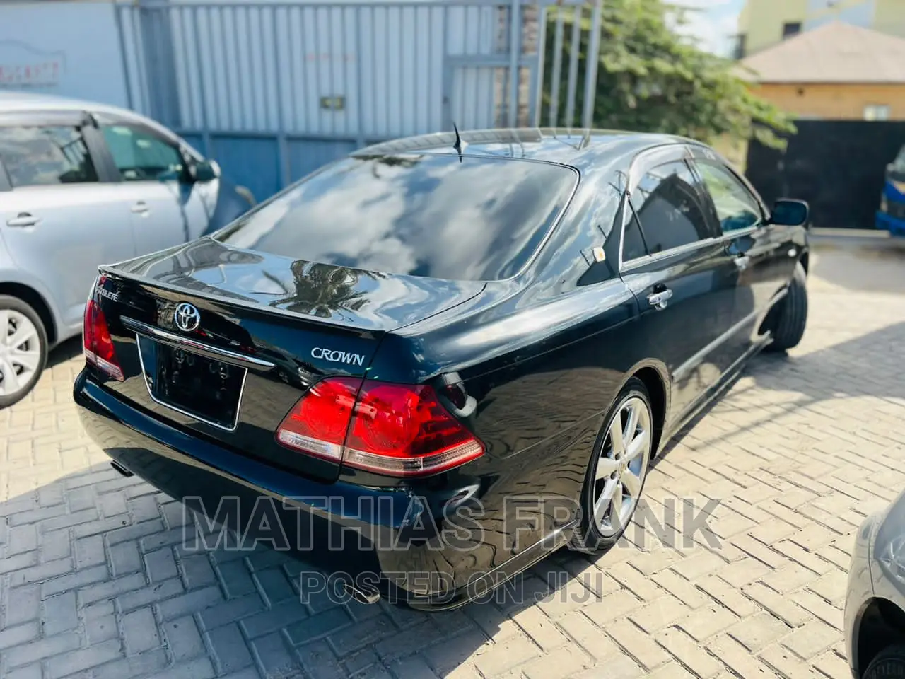 Toyota Crown 2006 Black