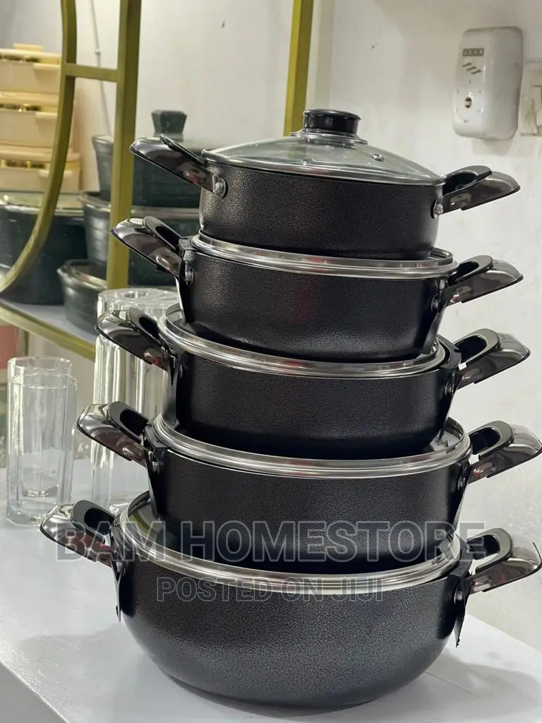 Non Stick Cookware Set