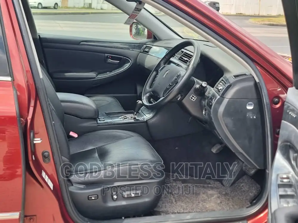 Toyota Crown 2006