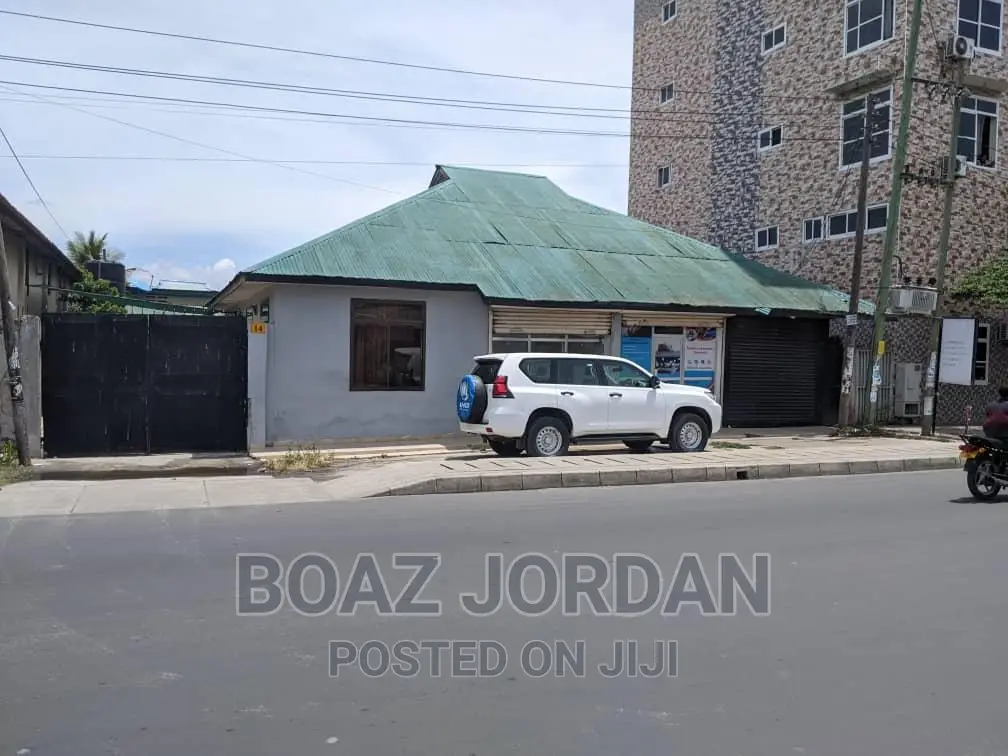 5bdrm Townhouse/Terrace in Eneo. Nyumba, Magomeni for sale
