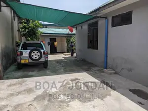 5bdrm Townhouse/Terrace in Eneo. Nyumba, Magomeni for sale