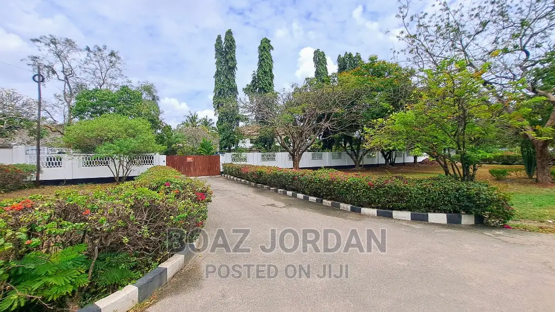 Furnished 8bdrm Bungalow in Masak Chole Drive, Masaki for sale