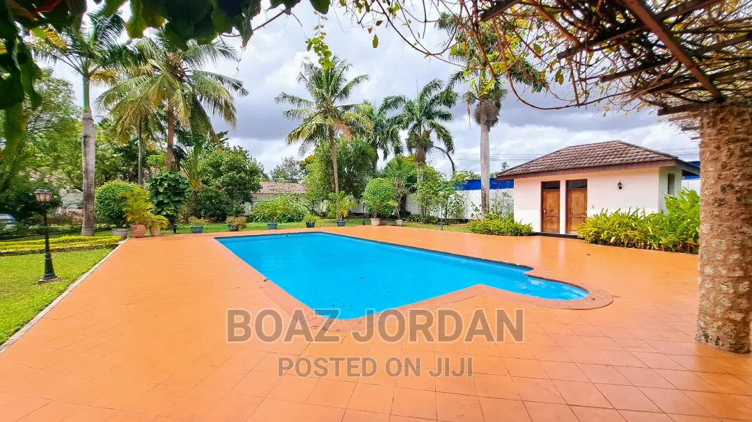 Furnished 8bdrm Bungalow in Masak Chole Drive, Masaki for sale