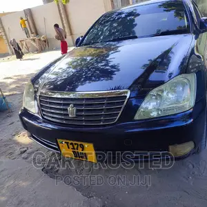 Toyota Crown Royale 2005 Blue