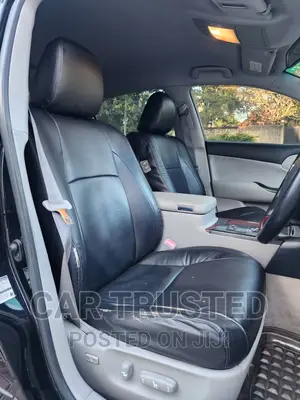 Toyota Crown Royale 2005 Blue