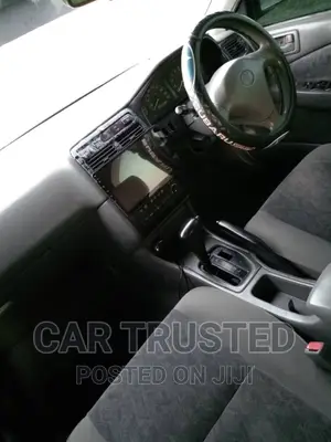 Toyota Carina 1.6 FWD Sedan 2001 White