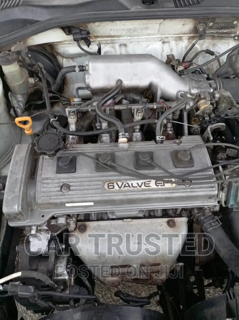 Toyota Carina 1.6 FWD Sedan 2001 White