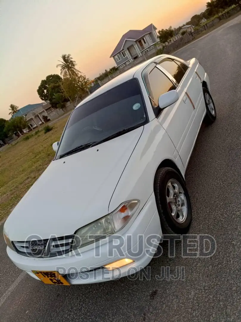 Toyota Carina 1.6 FWD Sedan 2001 White