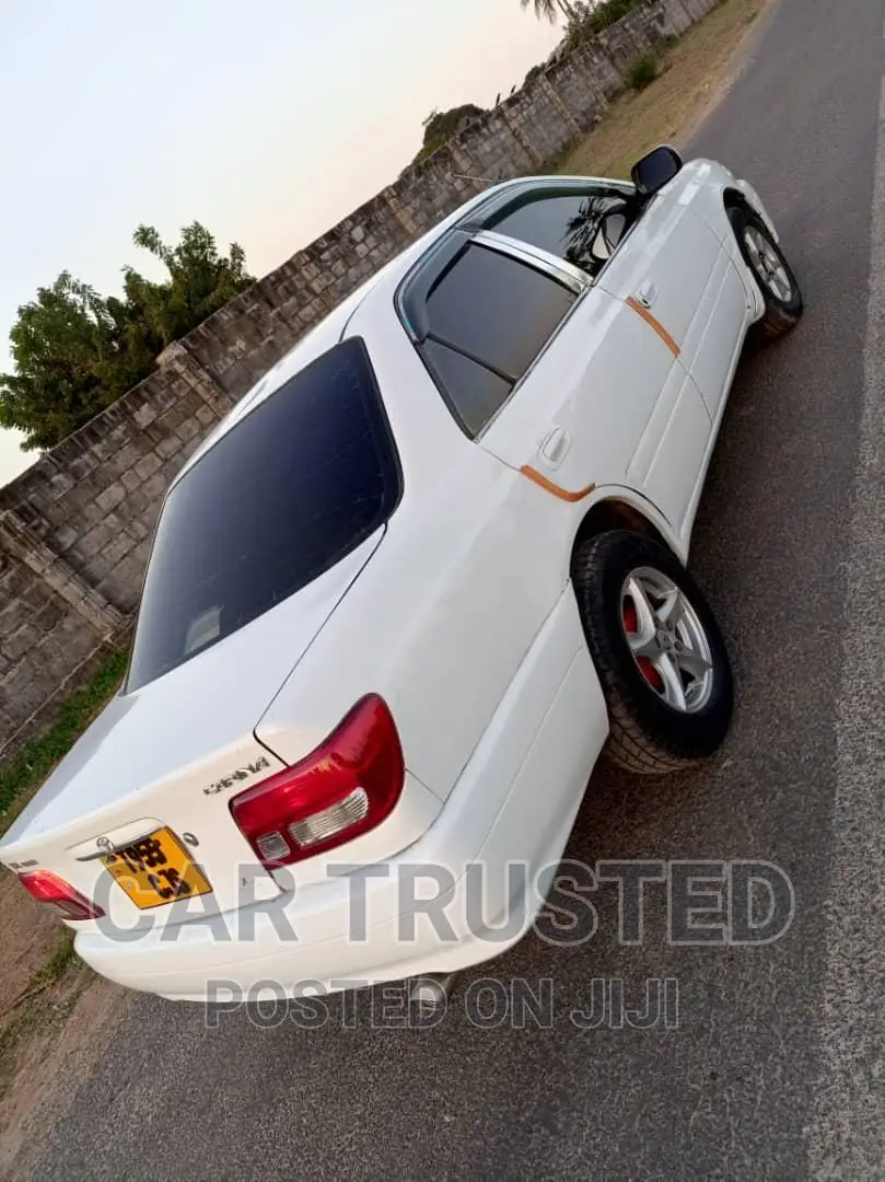 Toyota Carina 1.6 FWD Sedan 2001 White