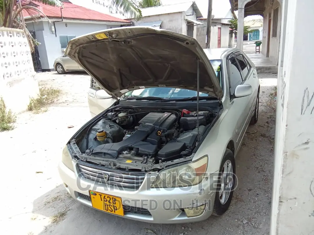 Toyota Altezza 2002 Silver