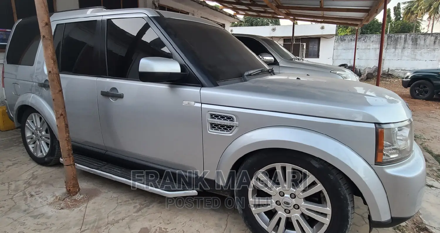 Land Rover Discovery 2014 Silver