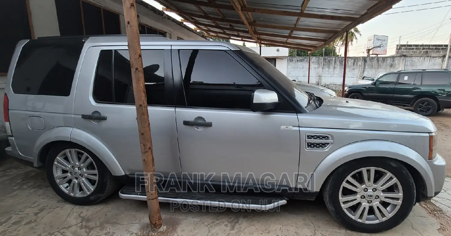 Land Rover Discovery 2014 Silver