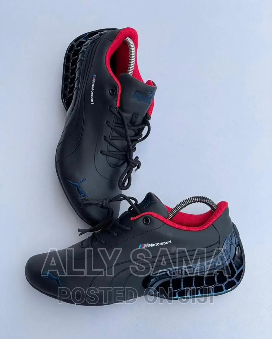 Puma Sneakers
