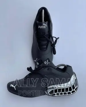 Puma Sneakers