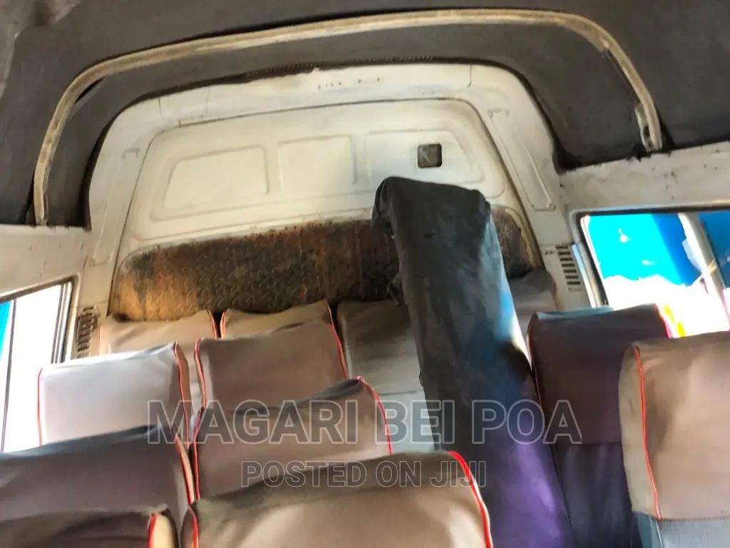 Toyota HiAce 2002 White