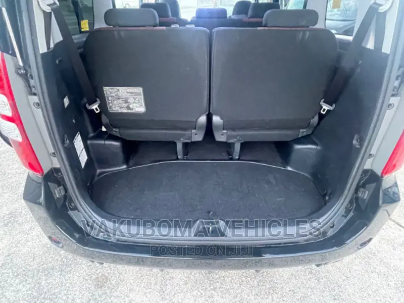 Toyota Noah 2010 Black