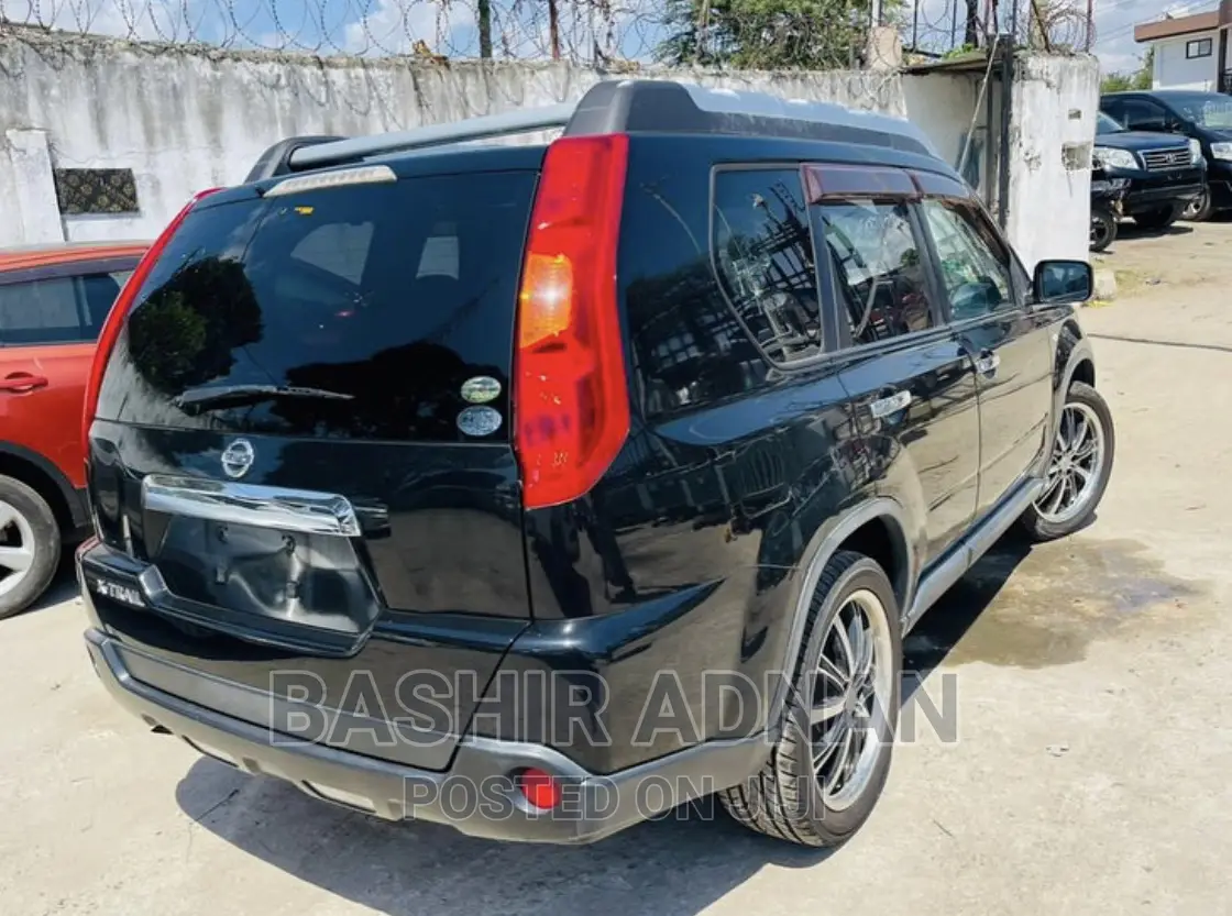 Nissan X-Trail 2.0 Comfort 2007 Black