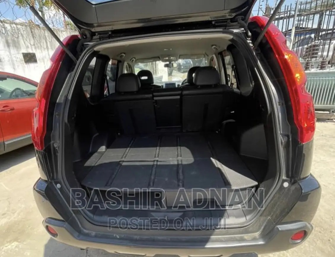 Nissan X-Trail 2.0 Comfort 2007 Black