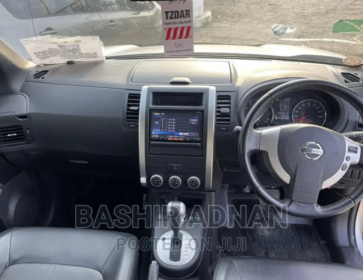 Nissan X-Trail 2012 Silver