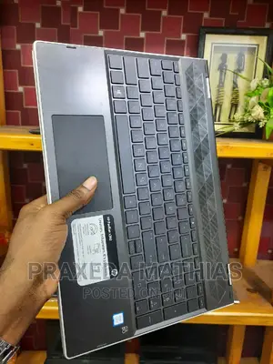 Laptop HP Pavilion X360 15t 8GB Intel Core I3 HDD 1T