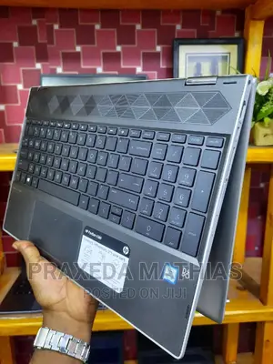Laptop HP Pavilion X360 15t 8GB Intel Core I3 HDD 1T
