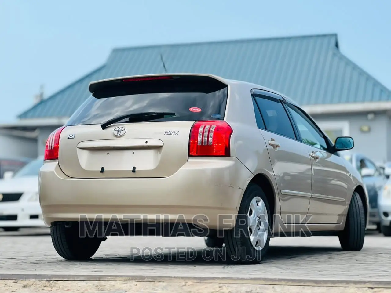 Toyota Corolla RunX 2004 Gold