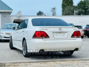 Toyota Crown 2006 Off white