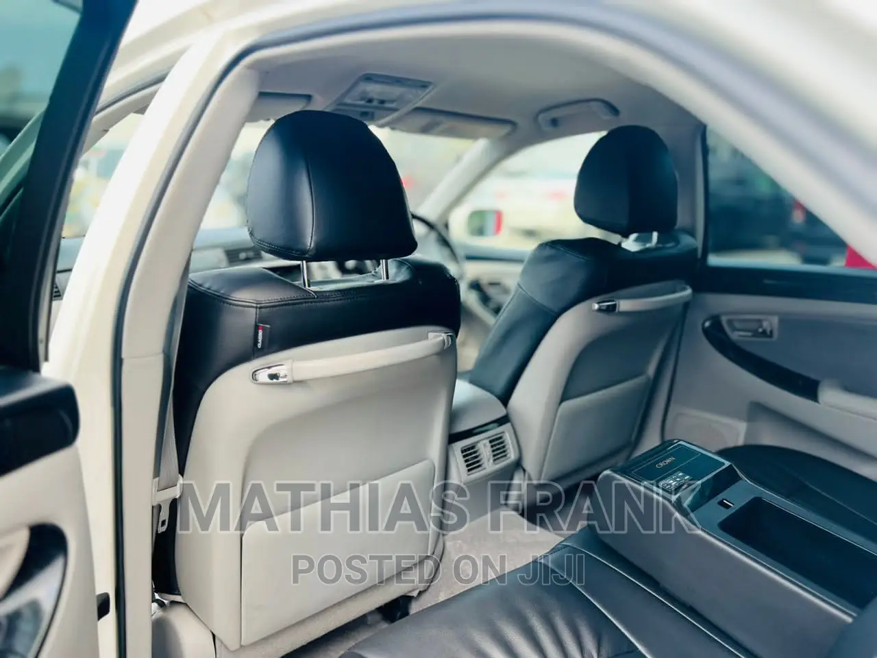 Toyota Crown 2006 Off white