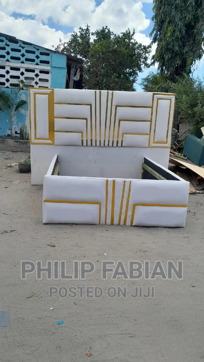 Bed Sofa 5 Kwa 6 Mpyaa