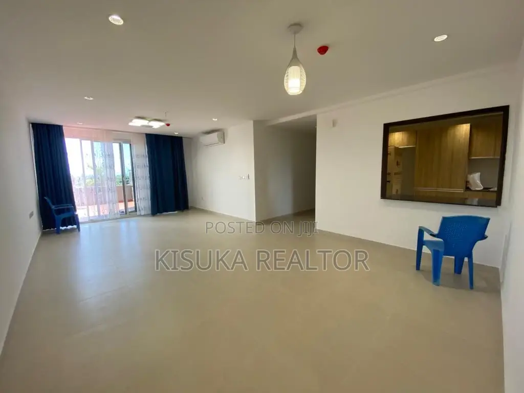 3bdrm Apartment in Morocco Square, Mikocheni for sale