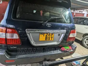 Toyota Land Cruiser 2005 Green