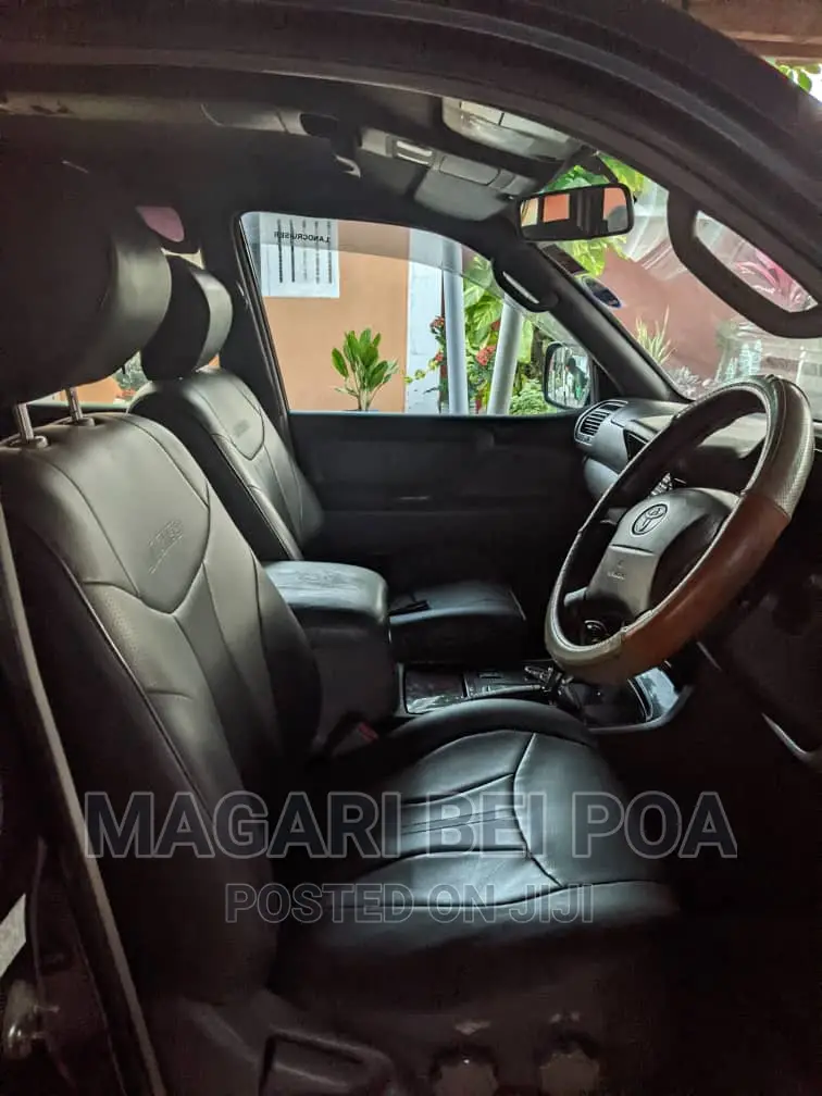 Toyota Land Cruiser 2005 Green