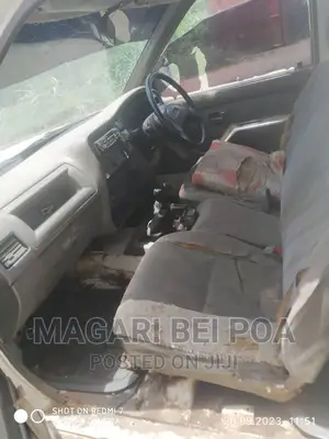 Isuzu KB 2001 White