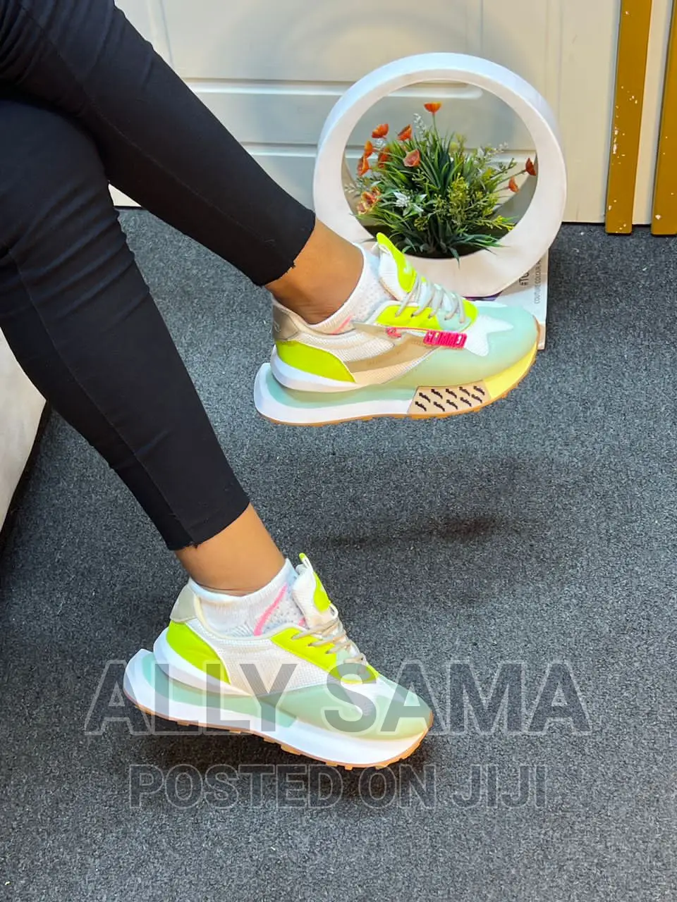 Womens Sneakers